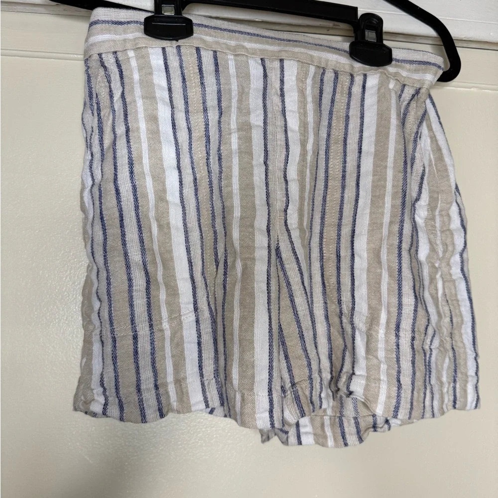 Banana Republic Beige and Navy Striped Linen Blend 3 piece Set - Picture 3 of 5